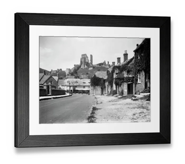 Framed Print : Corfe Castle MCF01_02_0951 Framed Print : Corfe Castle MCF01_02_0951