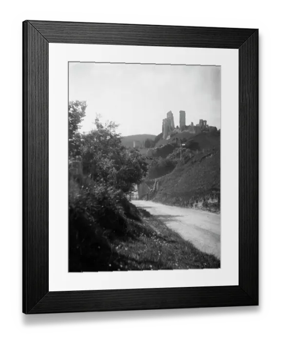 Framed Print : Corfe Castle MCF01_02_0971 Framed Print : Corfe Castle MCF01_02_0971