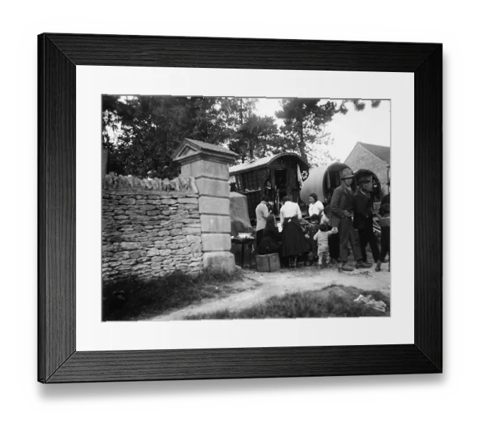 Framed Print : Gypsy camp MCF01_02_1069