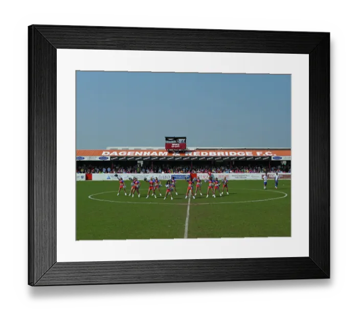 Framed Print : Cheerleaders PLA01_03_1066