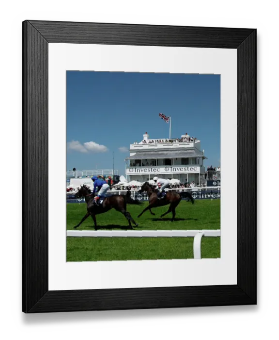 Framed Print : Epsom Races PLA01_03_1067 Framed Print : Epsom Races PLA01_03_1067