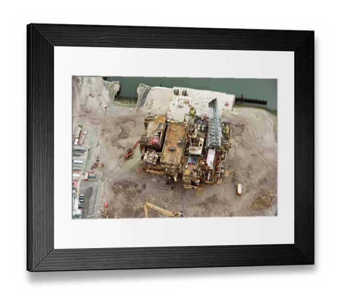 Framed Print : Decommissioned oil rig 34112_023 Framed Print : Decommissioned oil rig 34112_023