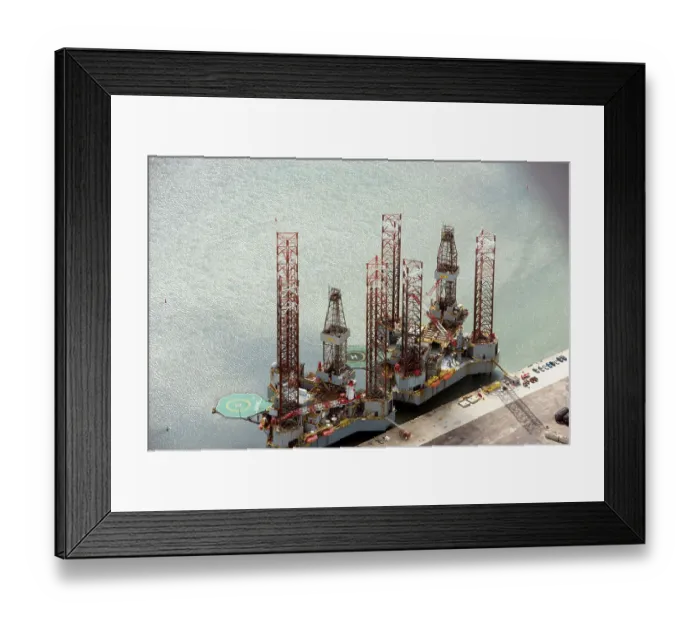 Framed Print : Moored oil rig 34112_035