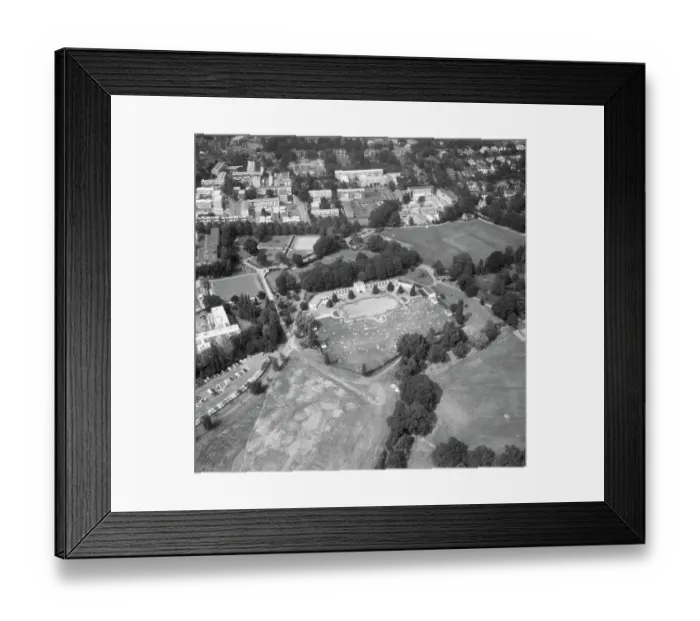 Framed Print : Woking Park Swimming Pool EAW213690 Framed Print : Woking Park Swimming Pool EAW213690