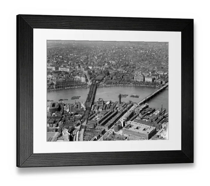 Framed Print : The South Bank EPW006152 Framed Print : The South Bank EPW006152