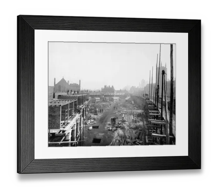 Framed Print : Building the Market Hall BB81_02832