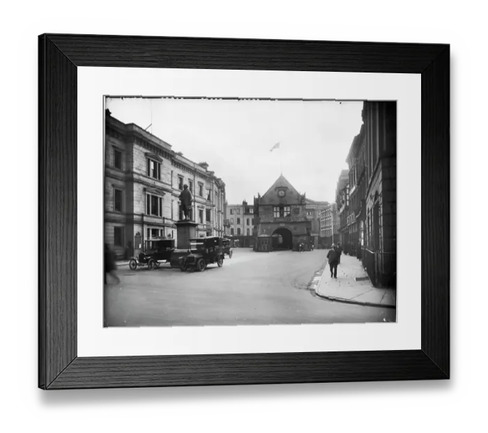 Framed Print : The Square CC76_00228 Framed Print : The Square CC76_00228
