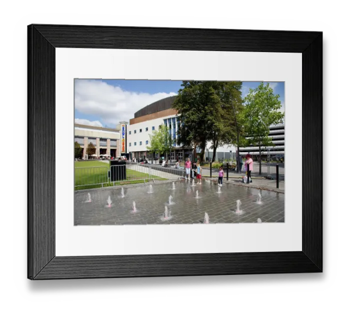 Framed Print : George Square DP084872