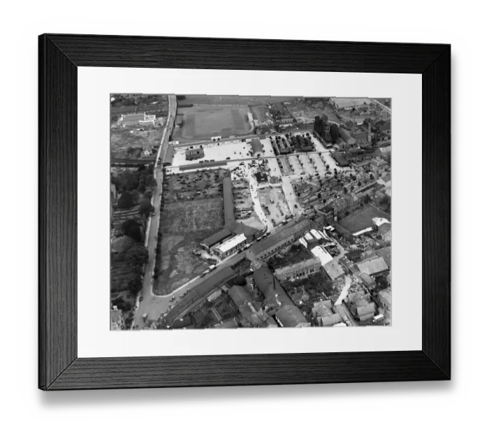 Framed Print : Hereford cattle market EPW029946