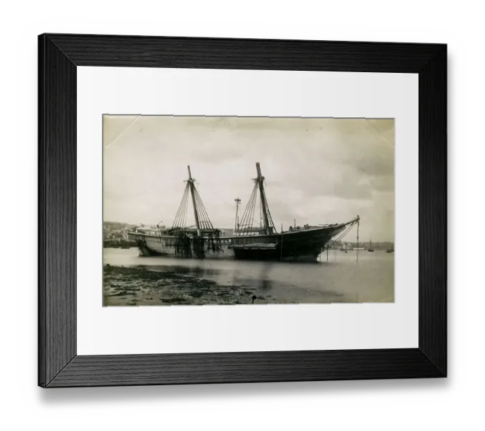 Framed Print : Ship aground HT02694 Framed Print : Ship aground HT02694