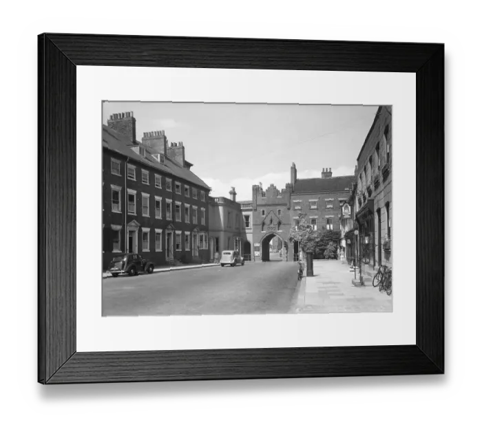 Framed Print : North Bar Within WSA01_01_03067