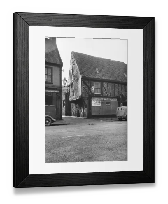 Framed Print : St Marys Court a43_00977 Framed Print : St Marys Court a43_00977