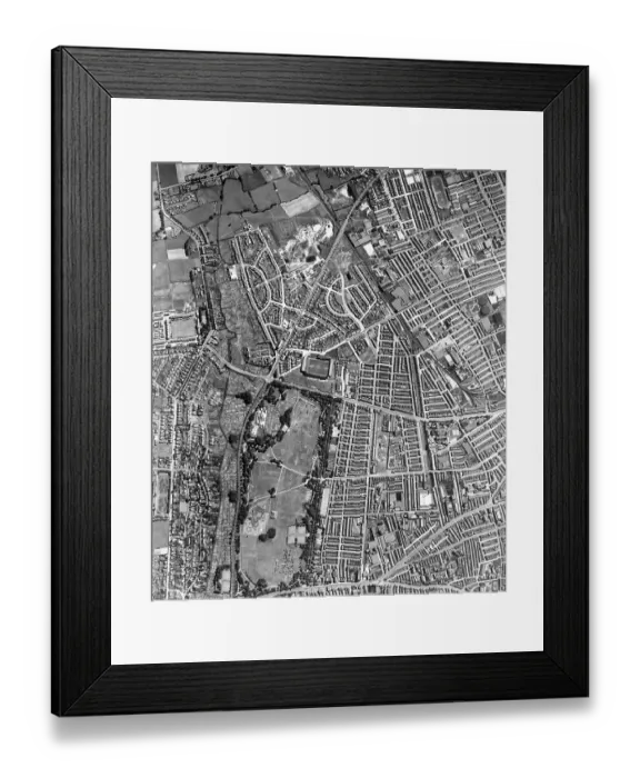 Framed Print : Preston RAF_106g_uk_625_rp_3342 Framed Print : Preston RAF_106g_uk_625_rp_3342