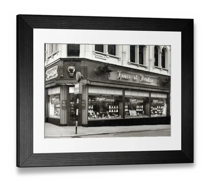 Framed Print : Tobacconists SHC01_01_037