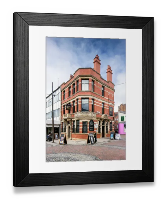 Framed Print : Black Horse Hotel DP290418