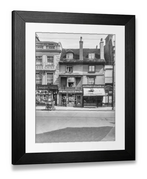 Framed Print : Photographers shop OFH01_01_01_f04_17
