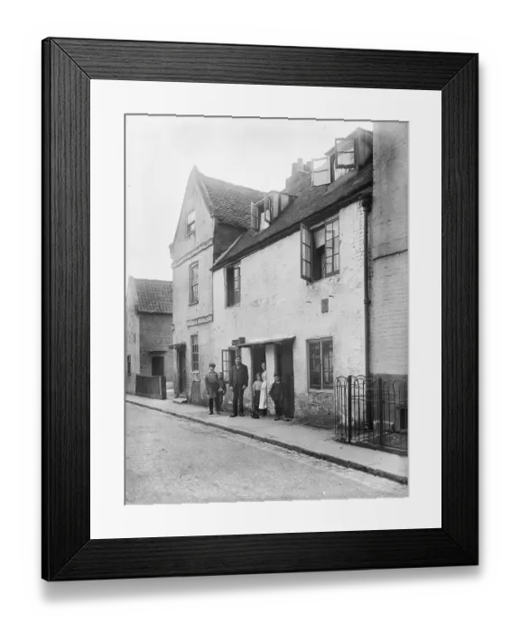 Framed Print : Brewhouse Lane OFH01_01_01_f09_09