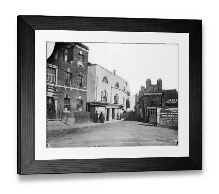 Framed Print : Red Lion OFH01_01_01_f08_04