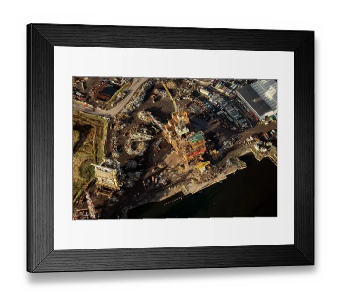 Framed Print : Brent Bravo 34132_037 Framed Print : Brent Bravo 34132_037
