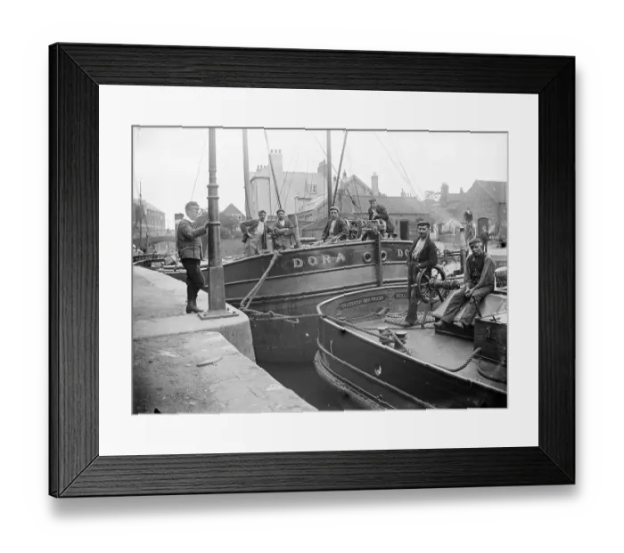 Framed Print : Bargemen AA97_05426 Framed Print : Bargemen AA97_05426