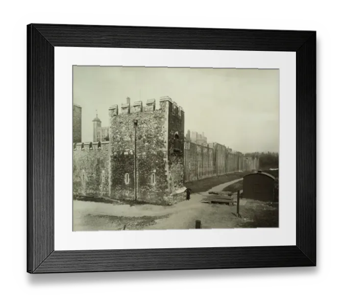 Framed Print : Tower of London BL03868