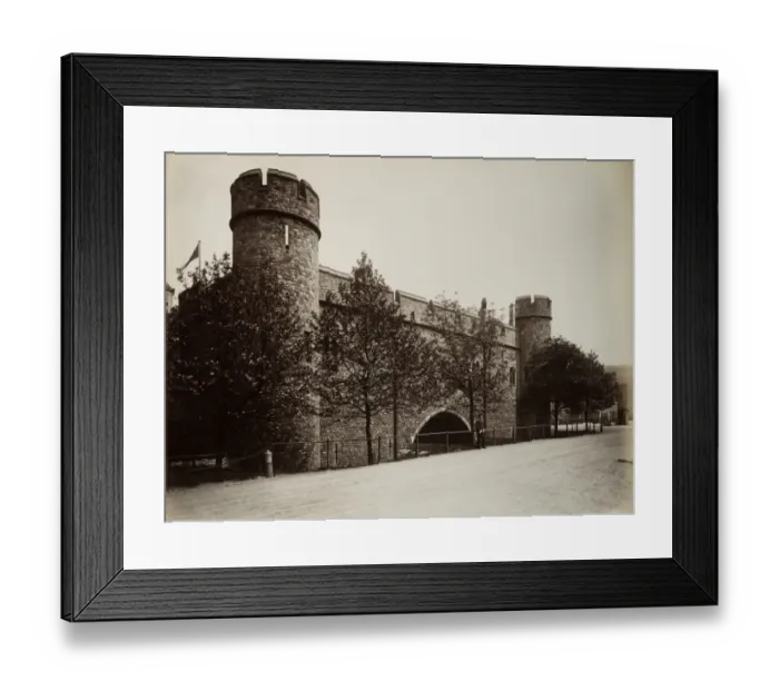Framed Print : Tower of London BL09300