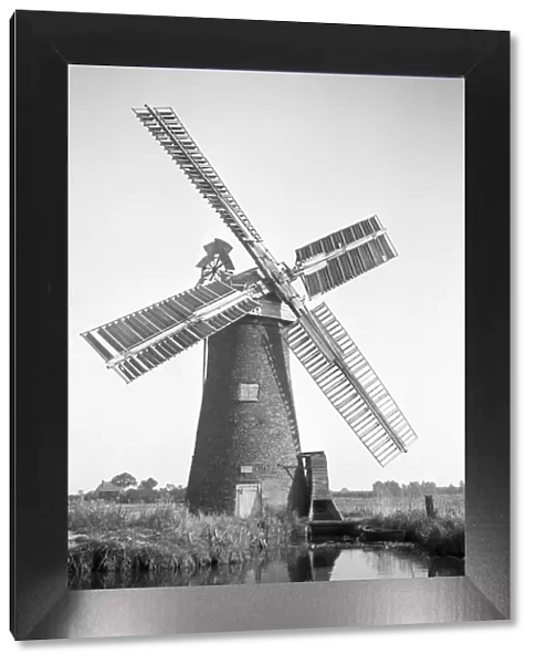 Drainage Mill, Ludham, Norfolk W610