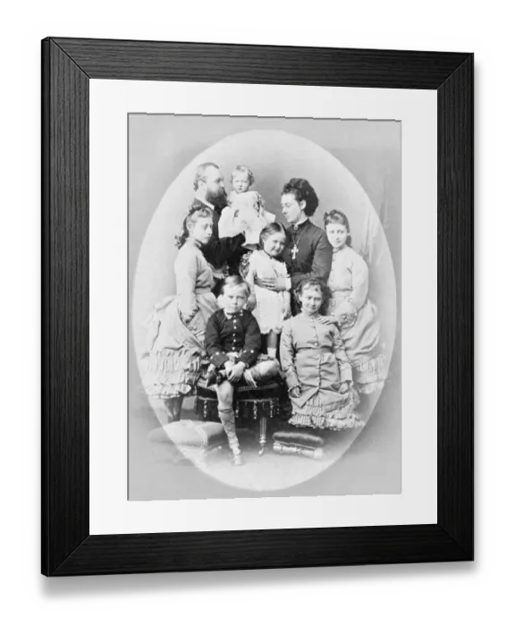 Framed Print : The Grand Ducal family of Hesse N950003