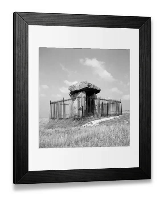 Framed Print : Kits Coty a001663