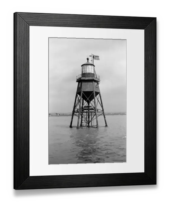 Framed Print : Chapman Light a002063