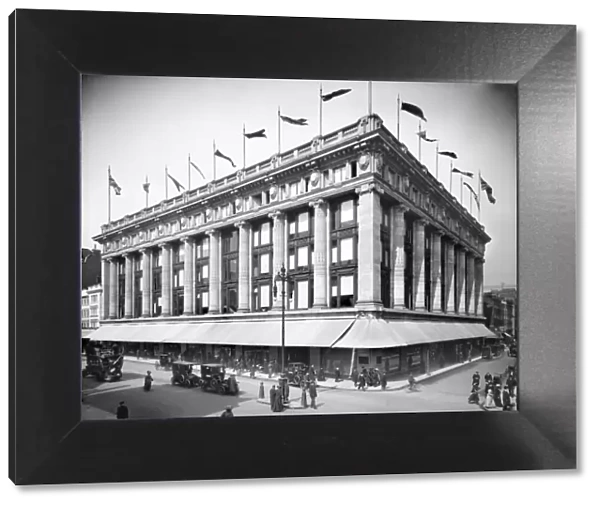 Selfridges Department Store 1909 BL20507