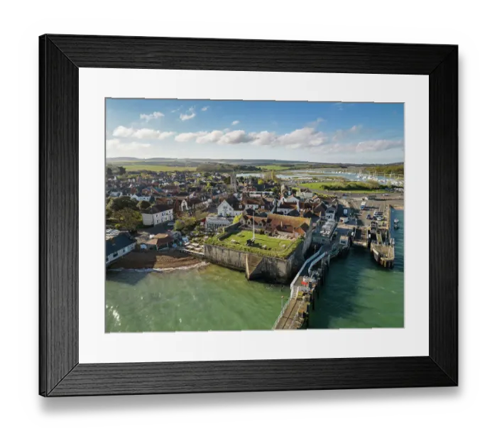 Framed Print : Yarmouth Castle DP463607