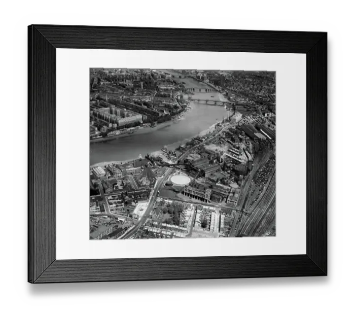 Framed Print : Gas Works, Nine Elms EAW001424