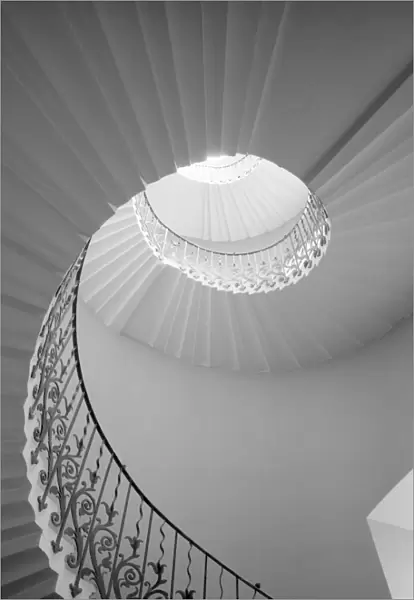 Tulip staircase, Queens House a98_06118