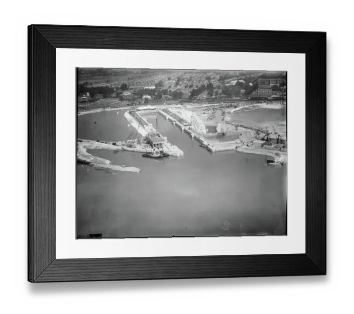Framed Print : King George V Graving Dock app_22790_105