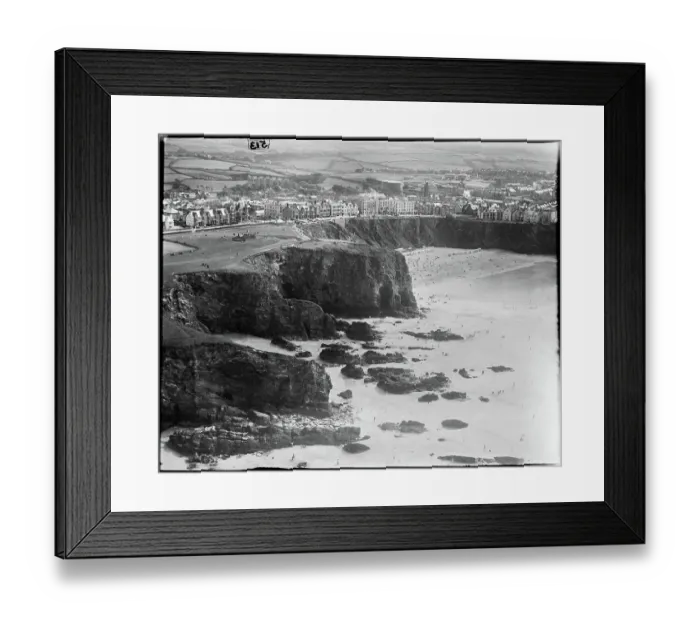 Framed Print : Tolcarne Beach, Newquay app_22790_097