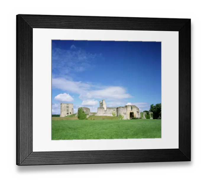 Framed Print : Helmsley Castle K030825