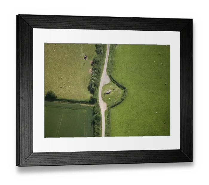 Framed Print : Arthurs Stone N081048