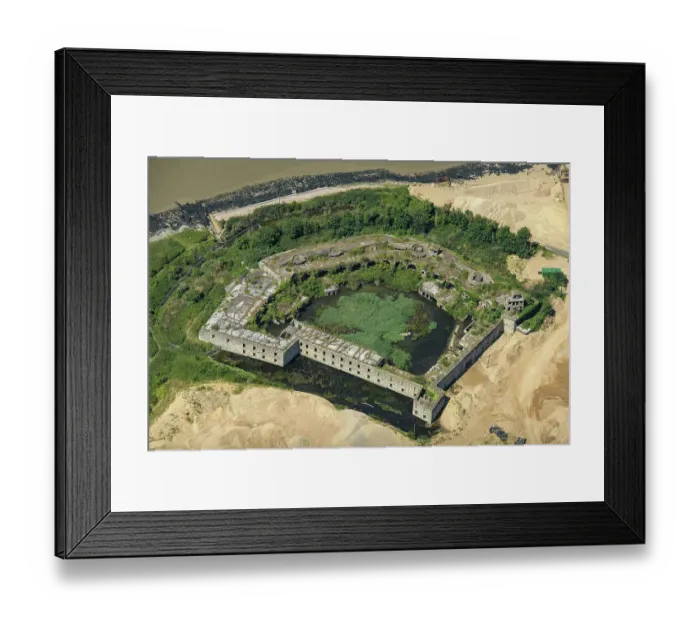 Framed Print : Cliffe Fort, coastal defence system, Medway 35391_011