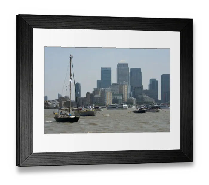 Framed Print : Thames Barge Driving Race DP095299