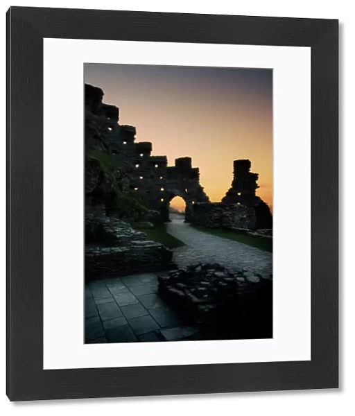Tintagel Castle N090594
