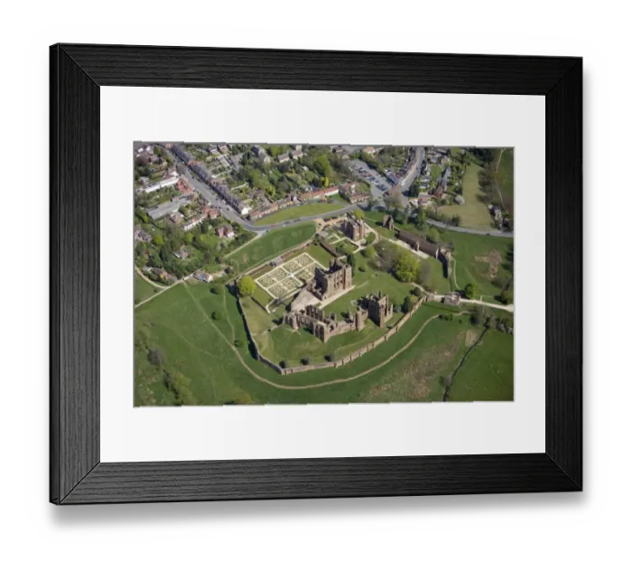 Framed Print : Kenilworth Castle N090607