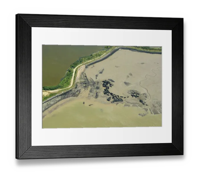 Framed Print : Remains of an anti-aircraft fort and shipwreck, Medway 35391_017 Framed Print : Remains of an anti-aircraft fort and shipwreck, Medway 35391_017