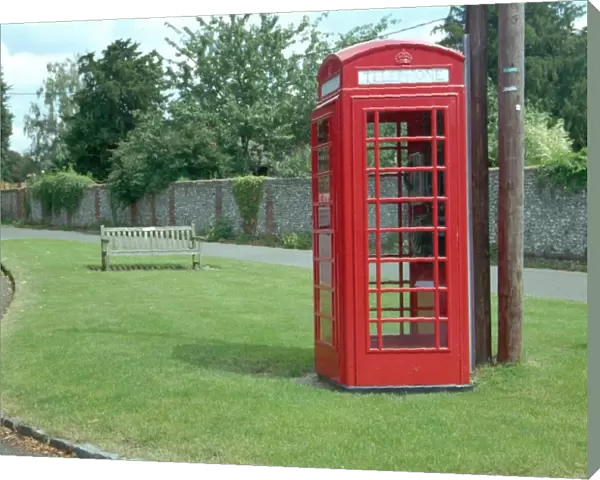 Phone Box. Type K6 telephone kiosk, Little Marlow, Bucks. IoE 47095
