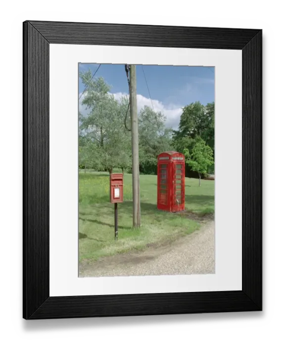 Framed Print : Telephone Box