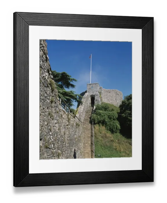 Framed Print : Carisbrooke Castle K021202 Framed Print : Carisbrooke Castle K021202