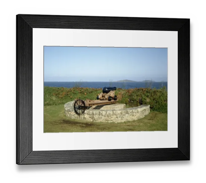 Framed Print : King Charles Battery, Isles of Scilly K920420