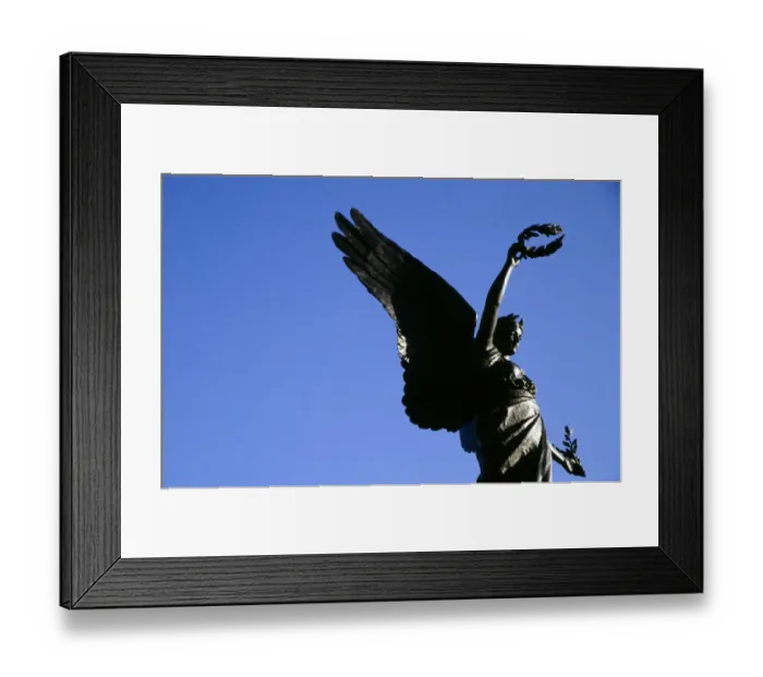Framed Print : Figure of Peace from Wellington Arch quadriga M010414