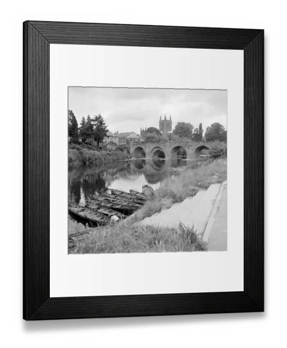 Framed Print : Wye Bridge, Hereford a98_05099