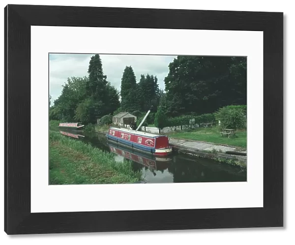 Crane, Shropshire Union Canal